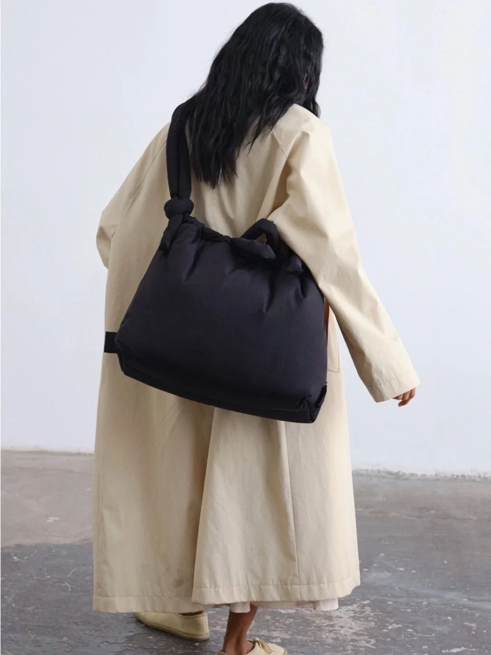 Olend Tote Bag with Knotted Strap